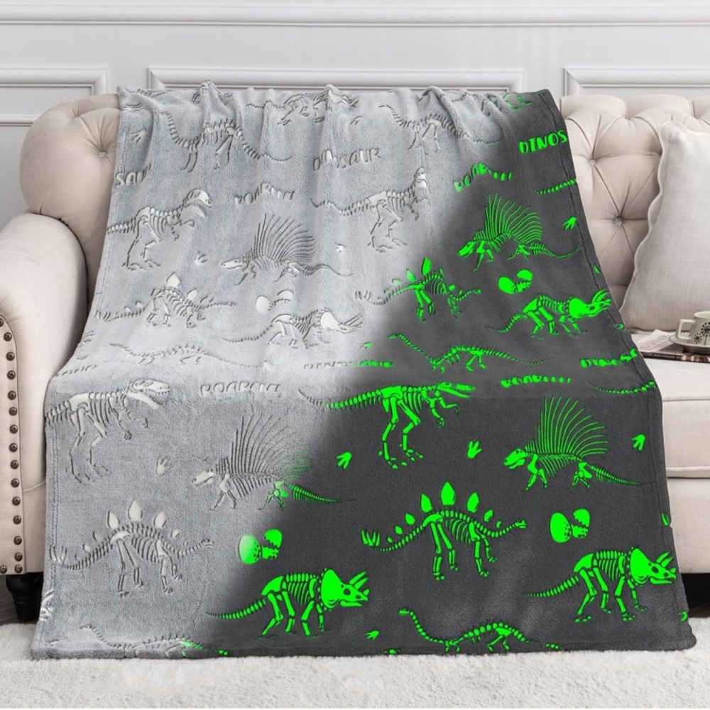 - Dinosaur Glow in The Dark throw Blanket 50x60